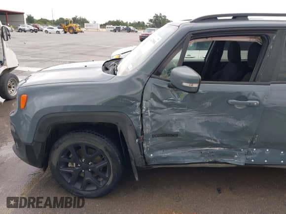 2018 Jeep Renegade Latitude с VIN ZACCJBBB3JPH05732, выставлен на аукционе IAAI как лот 42139094 с пробегом 52 625 миль миль и . История ставок и продаж доступна на DreamBid. Изображение 6.