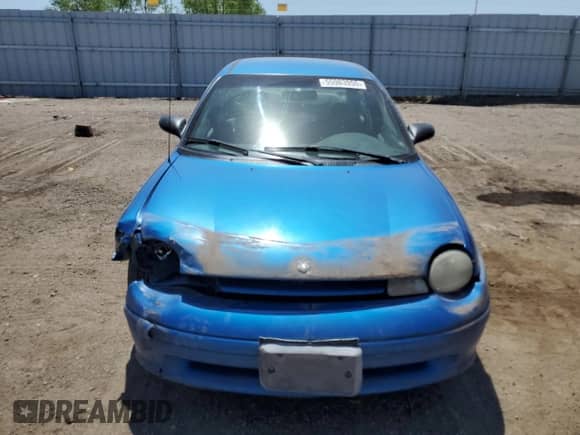 1998 Dodge Neon Competition with VIN 1B3ES47C0WD724345, listed as a Copart auction lot 55983955 with 139,259 mi miles and Salvage title. Bid and sale history available at DreamBid. Image 5.