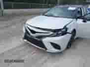 2020 Toyota Camry XSE z VIN 4T1K61AK6LU367572, wystawiony jako IAAI lot #43415552 z przebiegiem 99 436 mil mil oraz . Historia ofert i sprzedaży dostępna na DreamBid. Obrazek 6.