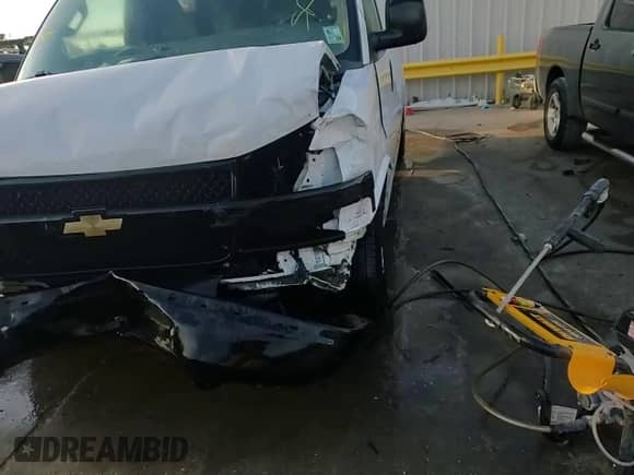2019 Chevrolet Express Cargo с VIN 1GCWGBFP3K1224883, выставлен на аукционе Copart как лот 87595485 с пробегом Не указан миль и Списание • Salvage title. История ставок и продаж доступна на DreamBid. Изображение 14.