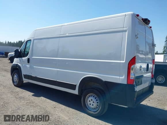 2025 Ram ProMaster Cargo Tradesman z VIN 3C6LRVDG8SE504580, wystawiony jako IAAI lot #43268193 z przebiegiem 18 464 mil mil oraz . Historia ofert i sprzedaży dostępna na DreamBid. Obrazek 3.