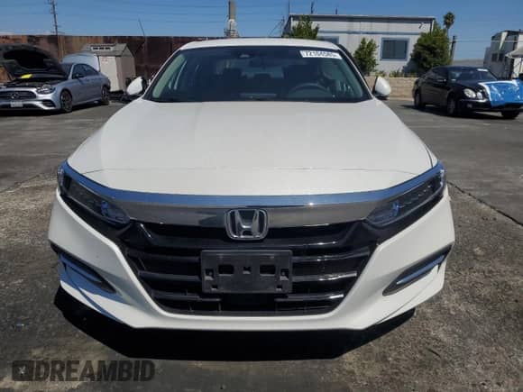 2020 Honda Accord с VIN 1HGCV3F18LA012557, выставлен на аукционе Copart как лот 72104585 с пробегом 46 411 миль миль и Списание • Salvage title. История ставок и продаж доступна на DreamBid. Изображение 5.