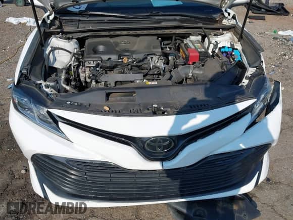 2020 Toyota Camry LE z VIN 4T1C11AKXLU922557, wystawiony jako IAAI lot #43231937 z przebiegiem 99 903 mil mil oraz . Historia ofert i sprzedaży dostępna na DreamBid. Obrazek 10.