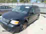 2010 Dodge Grand Caravan SXT с VIN 2D4RN5D1XAR443937, выставлен на аукционе IAAI как лот 43221470 с пробегом 219 114 миль миль и . История ставок и продаж доступна на DreamBid. Изображение 2.