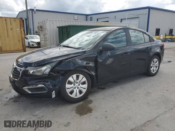 2016 Chevrolet Cruze LS z VIN 1G1PC5SG4G7141399, wystawiony jako Copart lot #70887685 z przebiegiem 18 779 mil mil oraz Szkoda całkowita • Salvage title. Historia ofert i sprzedaży dostępna na DreamBid. Obrazek 1.