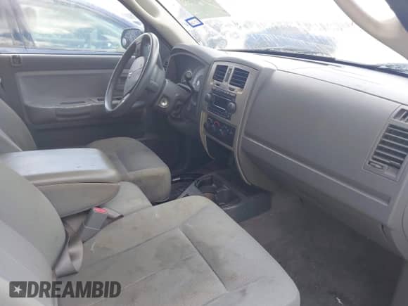 2006 Dodge Dakota SLT with VIN 1D7HE48K66S556852, listed as a IAAI auction lot 42499533 with 204,503 mi miles and . Bid and sale history available at DreamBid. Image 5.