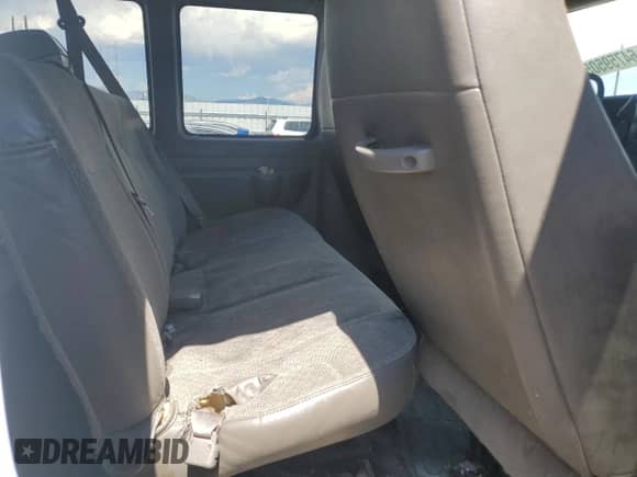 2015 Chevrolet Express Passenger LT с VIN 1GAZG1FG6F1217514, выставлен на аукционе Copart как лот 64759505 с пробегом 270 681 миль миль и Чистый • Clean title. История ставок и продаж доступна на DreamBid. Изображение 11.