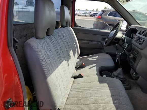 1998 Nissan Frontier XE z VIN 1N6DD21S2WC364538, wystawiony jako Copart lot #62867545 z przebiegiem 261 987 mil mil oraz Szkoda całkowita • Salvage title. Historia ofert i sprzedaży dostępna na DreamBid. Obrazek 10.