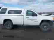2011 GMC Sierra 1500 Work Truck z VIN 1GTN2TE01BZ326091, wystawiony jako IAAI lot #41516755 z przebiegiem Nie podano mil oraz . Historia ofert i sprzedaży dostępna na DreamBid. Obrazek 13.