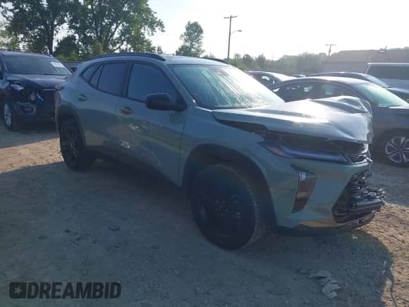 2025 Chevrolet Trax ACTIV с VIN KL77LKEP3SC018076, выставлен на аукционе IAAI как лот 42480280 с пробегом 16 736 миль миль и . История ставок и продаж доступна на DreamBid. Изображение 1.