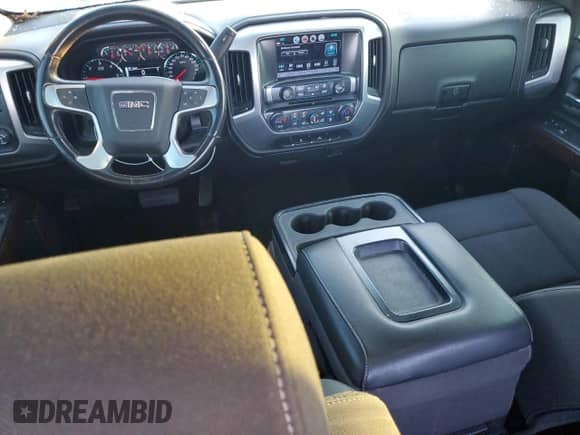 2017 GMC Sierra 1500 SLE z VIN 1GTR1MECXHZ154477, wystawiony jako Copart lot #75008474 z przebiegiem 90 153 mil mil oraz Szkoda całkowita • Salvage title. Historia ofert i sprzedaży dostępna na DreamBid. Obrazek 8.