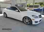 2014 Mercedes-Benz C 250 z VIN WDDGJ4HB6EG260979, wystawiony jako Copart lot #69975565 z przebiegiem 180 827 mil mil oraz Szkoda całkowita • Salvage title. Historia ofert i sprzedaży dostępna na DreamBid. Obrazek 4.