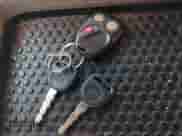 2004 Chevrolet Silverado 1500 Z71 z VIN 2GCEK13T941322075, wystawiony jako IAAI lot #43544851 z przebiegiem 249 015 mil mil oraz . Historia ofert i sprzedaży dostępna na DreamBid. Obrazek 11.