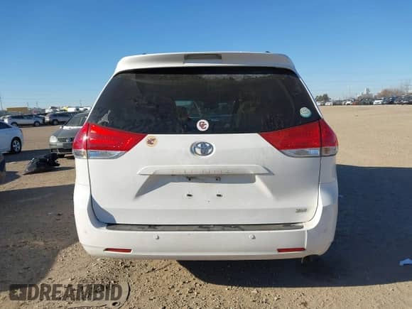 2013 Toyota Sienna XLE AAS with VIN 5TDYK3DC3DS308298, listed as a IAAI auction lot 41292280 with 165,638 mi miles and . Bid and sale history available at DreamBid. Image 16.