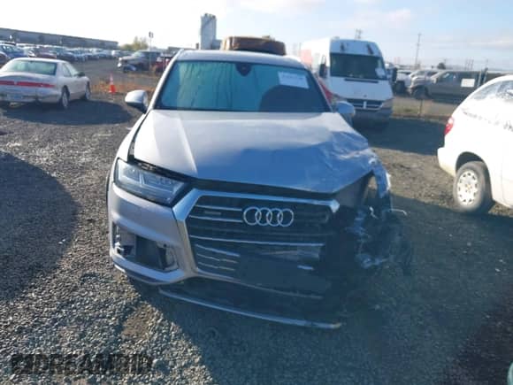 2017 Audi Q7 Premium Plus with VIN WA1LAAF75HD016455, listed as a IAAI auction lot 43221338 with 112,401 mi miles and . Bid and sale history available at DreamBid. Image 12.