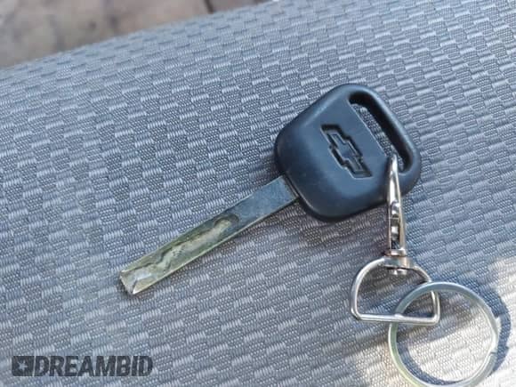 2014 Chevrolet Silverado 1500 Work Truck z VIN 1GCVKPEH1EZ315982, wystawiony jako IAAI lot #41408160 z przebiegiem 151 007 mil mil oraz . Historia ofert i sprzedaży dostępna na DreamBid. Obrazek 11.