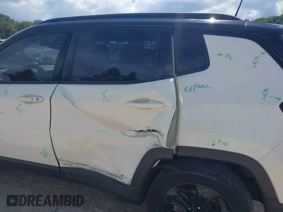 2018 Jeep Compass Latitude с VIN 3C4NJDBB9JT457791, выставлен на аукционе IAAI как лот 43026669 с пробегом 103 309 миль миль и . История ставок и продаж доступна на DreamBid. Изображение 6.