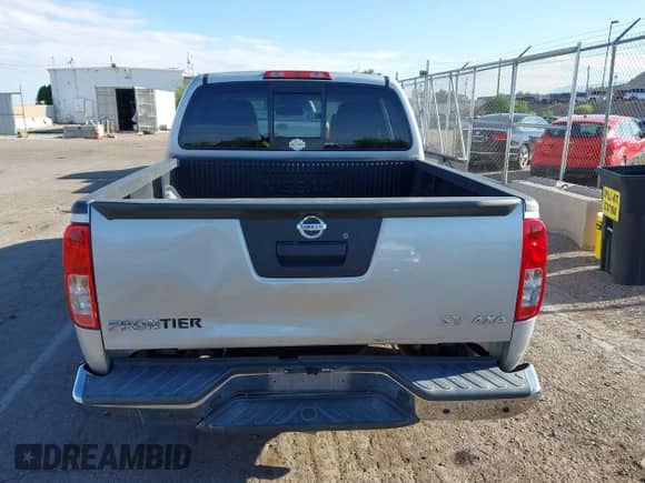 2017 Nissan Frontier SV с VIN 1N6AD0EV2HN755269, выставлен на аукционе IAAI как лот 42997260 с пробегом 85 327 миль миль и . История ставок и продаж доступна на DreamBid. Изображение 16.