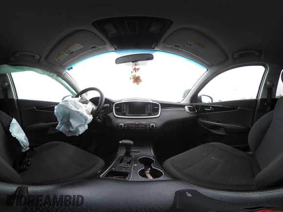 2019 Kia Sorento LX with VIN 5XYPG4A30KG578400, listed as a IAAI auction lot 42983250 with 151,959 mi miles and . Bid and sale history available at DreamBid. Image 18.