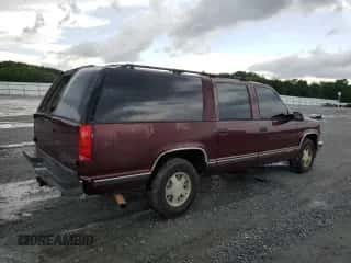 1999 Chevrolet Suburban с VIN 3GNEC16RXXG260623, выставлен на аукционе Copart как лот 54609694 с пробегом 246 460 миль миль и Списание • Salvage title. История ставок и продаж доступна на DreamBid. Изображение 3.
