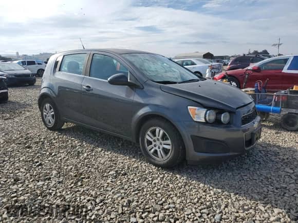 2013 Chevrolet Sonic LT с VIN 1G1JC6SB2D4127806, выставлен на аукционе Copart как лот 84817105 с пробегом 139 896 миль миль и Чистый • Clean title. История ставок и продаж доступна на DreamBid. Изображение 4.