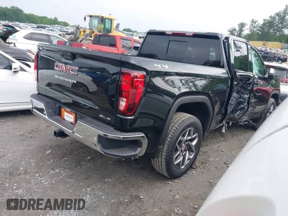2024 GMC Sierra 1500 SLE with VIN 1GTUUBEDXRZ395326, listed as a IAAI auction lot 42210609 with 185 mi miles and . Bid and sale history available at DreamBid. Image 4.