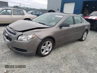 2011 Chevrolet Malibu LS с VIN 1G1ZB5EU8BF370860, выставлен на аукционе Copart как лот 69911275 с пробегом 103 608 миль миль и Списание • Salvage title. История ставок и продаж доступна на DreamBid. Изображение 1.
