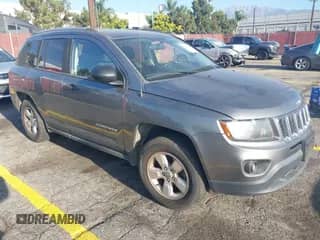 2014 Jeep Compass Sport с VIN 1C4NJCBA0ED552978, выставлен на аукционе IAAI как лот 43243438 с пробегом 162 597 миль миль и . История ставок и продаж доступна на DreamBid. Изображение 1.