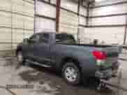 2008 Toyota Tundra z VIN 5TFRT54198X023567, wystawiony jako IAAI lot #43289726 z przebiegiem 185 308 mil mil oraz . Historia ofert i sprzedaży dostępna na DreamBid. Obrazek 3.