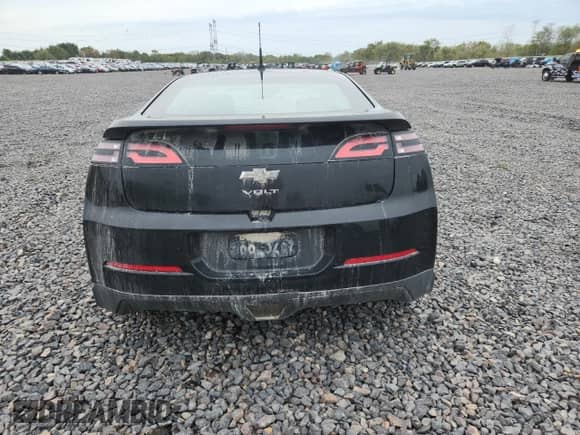 2013 Chevrolet Volt с VIN 1G1RA6E48DU109820, выставлен на аукционе Copart как лот 82051505 с пробегом 282 216 миль миль и Списание • Salvage title. История ставок и продаж доступна на DreamBid. Изображение 6.