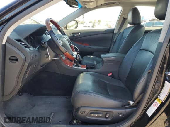 2007 Lexus ES 330 z VIN JTHBJ46G572105633, wystawiony jako Copart lot #86304705 z przebiegiem 98 938 mil mil oraz Szkoda całkowita • Salvage title. Historia ofert i sprzedaży dostępna na DreamBid. Obrazek 7.