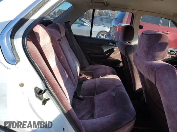 1990 Honda Accord LX z VIN JHMCB7653LC016309, wystawiony jako Copart lot #41487615 z przebiegiem 197 362 mil mil oraz Czysty tytuł • Clean title. Historia ofert i sprzedaży dostępna na DreamBid. Obrazek 10.