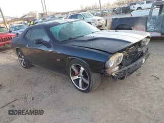 2012 Dodge Challenger SRT-8 392 с VIN 2C3CDYCJ5CH121521, выставлен на аукционе IAAI как лот 40747392 с пробегом 147 725 миль миль и . История ставок и продаж доступна на DreamBid. Изображение 1.