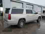2015 Chevrolet Suburban LTZ с VIN 1GNSKKKC1FR683537, выставлен на аукционе Copart как лот 68877865 с пробегом Не указан миль и Списание • Salvage title. История ставок и продаж доступна на DreamBid. Изображение 3.