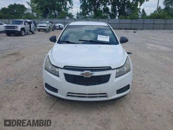 2013 Chevrolet Cruze LS с VIN 1G1PA5SH2D7303184, выставлен на аукционе IAAI как лот 42589388 с пробегом 135 754 миль миль и . История ставок и продаж доступна на DreamBid. Изображение 12.