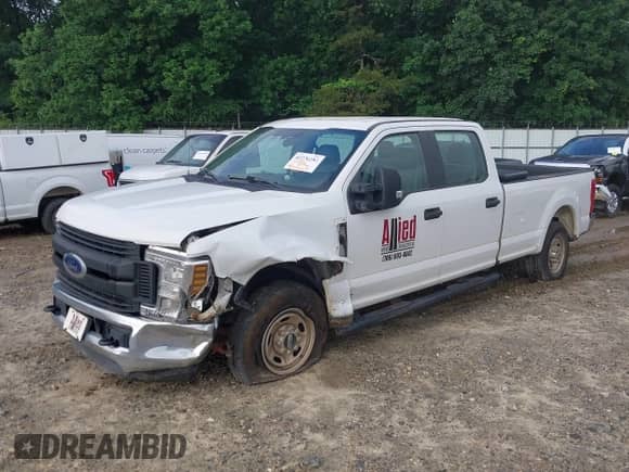 2019 Ford F-250 XL with VIN 1FT7W2A64KEF09039, listed as a IAAI auction lot 42276282 with 168,341 mi miles and . Bid and sale history available at DreamBid. Image 17.