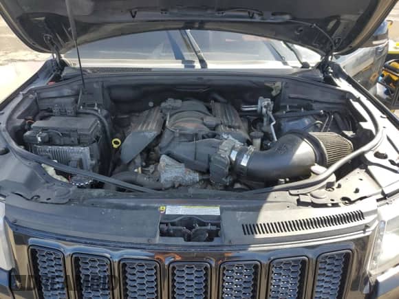 2012 Jeep Grand Cherokee SRT-8 z VIN 1C4RJFDJ9CC346187, wystawiony jako Copart lot #52351105 z przebiegiem 120 018 mil mil oraz Szkoda całkowita • Salvage title. Historia ofert i sprzedaży dostępna na DreamBid. Obrazek 12.