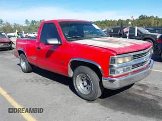 1994 Chevrolet Silverado 1500 z VIN 1GBDC14K2RZ171078, wystawiony jako IAAI lot #43529380 z przebiegiem 252 000 mil mil oraz . Historia ofert i sprzedaży dostępna na DreamBid. Obrazek 1.