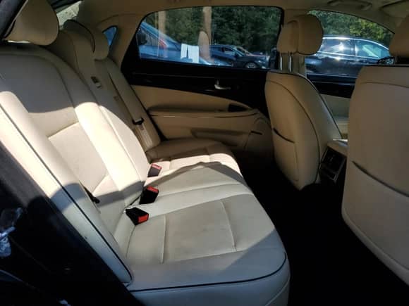 2015 Hyundai Equus Ultimate с VIN KMHGH4JH4FU099857, выставлен на аукционе Copart как лот 72988914 с пробегом 74 311 миль миль и Списание • Salvage title. История ставок и продаж доступна на DreamBid. Изображение 10.