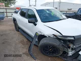 2024 Chevrolet Silverado EV Work Truck с VIN 1GC10VEL6RU200925, выставлен на аукционе IAAI как лот 42101870 с пробегом 11 817 миль миль и . История ставок и продаж доступна на DreamBid. Изображение 1.