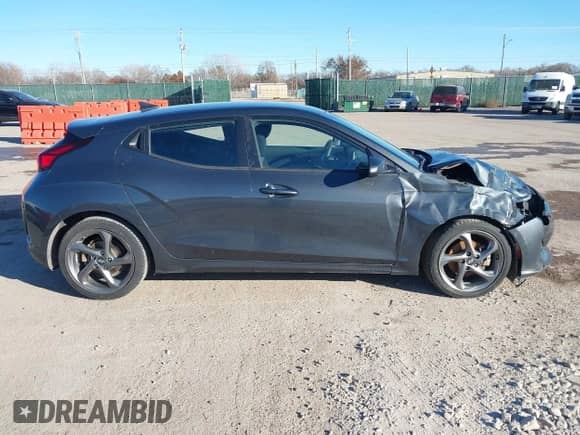 2020 Hyundai Veloster 2.0 with VIN KMHTG6AF5LU027945, listed as a IAAI auction lot 41004918 with 119,015 mi miles and . Bid and sale history available at DreamBid. Image 13.
