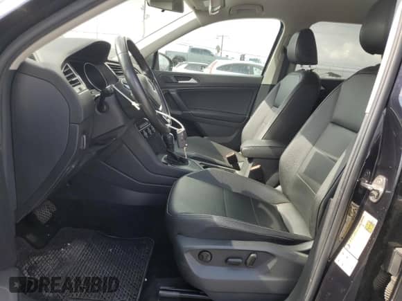 2020 Volkswagen Tiguan SE с VIN 3VV3B7AX1LM101336, выставлен на аукционе Copart как лот 85336905 с пробегом 86 693 миль миль и Списание • Salvage title. История ставок и продаж доступна на DreamBid. Изображение 7.