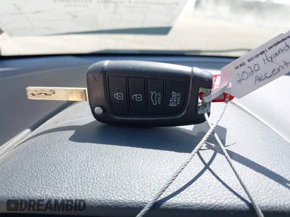 2020 Hyundai Accent SE z VIN 3KPC24A66LE126831, wystawiony jako IAAI lot #43072927 z przebiegiem 117 126 mil mil oraz . Historia ofert i sprzedaży dostępna na DreamBid. Obrazek 11.