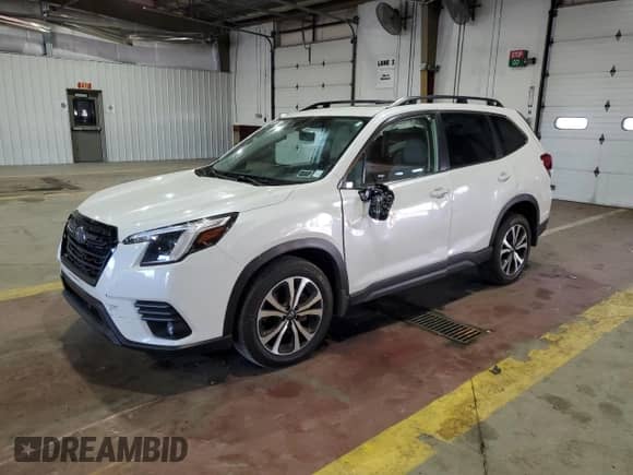 2024 Subaru Forester Limited z VIN JF2SKAKC5RH470170, wystawiony jako Copart lot #85088595 z przebiegiem 4 349 mil mil oraz Szkoda całkowita • Salvage title. Historia ofert i sprzedaży dostępna na DreamBid. Obrazek 1.