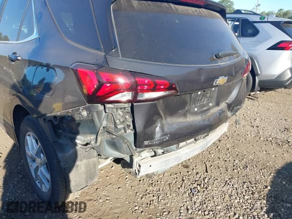 2022 Chevrolet Equinox LT с VIN 3GNAXUEV2NS210912, выставлен на аукционе IAAI как лот 43323324 с пробегом 20 830 миль миль и . История ставок и продаж доступна на DreamBid. Изображение 6.
