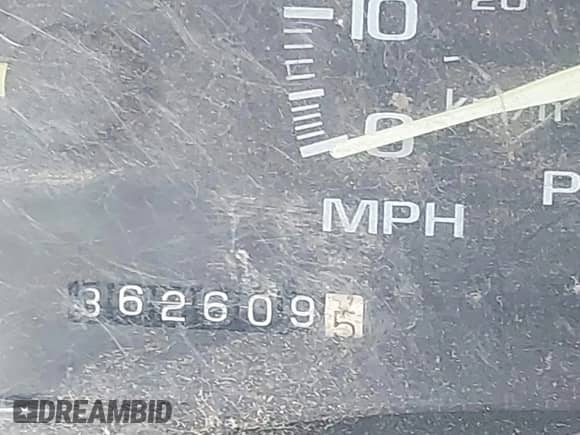 1996 Chevrolet Suburban с VIN 3GNFK16R3TG131124, выставлен на аукционе IAAI как лот 41880469 с пробегом 362 609 миль миль и . История ставок и продаж доступна на DreamBid. Изображение 12.