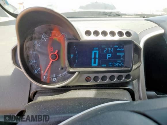 2014 Chevrolet Sonic LT с VIN 1G1JC5SHXE4243836, выставлен на аукционе Copart как лот 70467955 с пробегом 107 855 миль миль и Списание • Salvage title. История ставок и продаж доступна на DreamBid. Изображение 9.