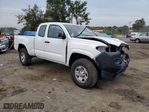 2018 Toyota Tacoma SR with VIN 5TFSX5EN0JX059578, listed as a Copart auction lot 84287615 with 68,235 mi miles and Salvage title. Bid and sale history available at DreamBid. Image 4.