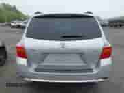 2008 Toyota Highlander z VIN JTEES41A382070067, wystawiony jako IAAI lot #42270986 z przebiegiem 201 642 mil mil oraz . Historia ofert i sprzedaży dostępna na DreamBid. Obrazek 16.