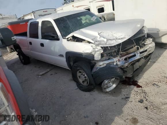 2006 Chevrolet Silverado 3500 SRW Wrk Trk z VIN 1GCHK33D96F177939, wystawiony jako Copart lot #83964794 z przebiegiem 356 434 mil mil oraz Szkoda całkowita • Salvage title. Historia ofert i sprzedaży dostępna na DreamBid. Obrazek 4.